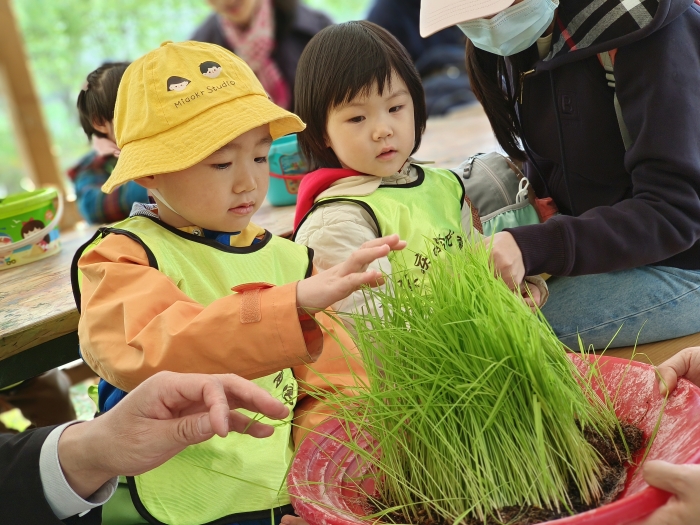 28e7269d7e92be0214a9bbd430c5fdc 28e7269d7e92be0214a9bbd430c5fdc