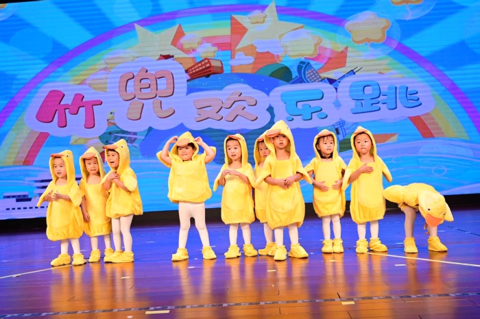 小鸭子表演 小鸭子表演